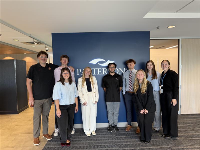 intern photo